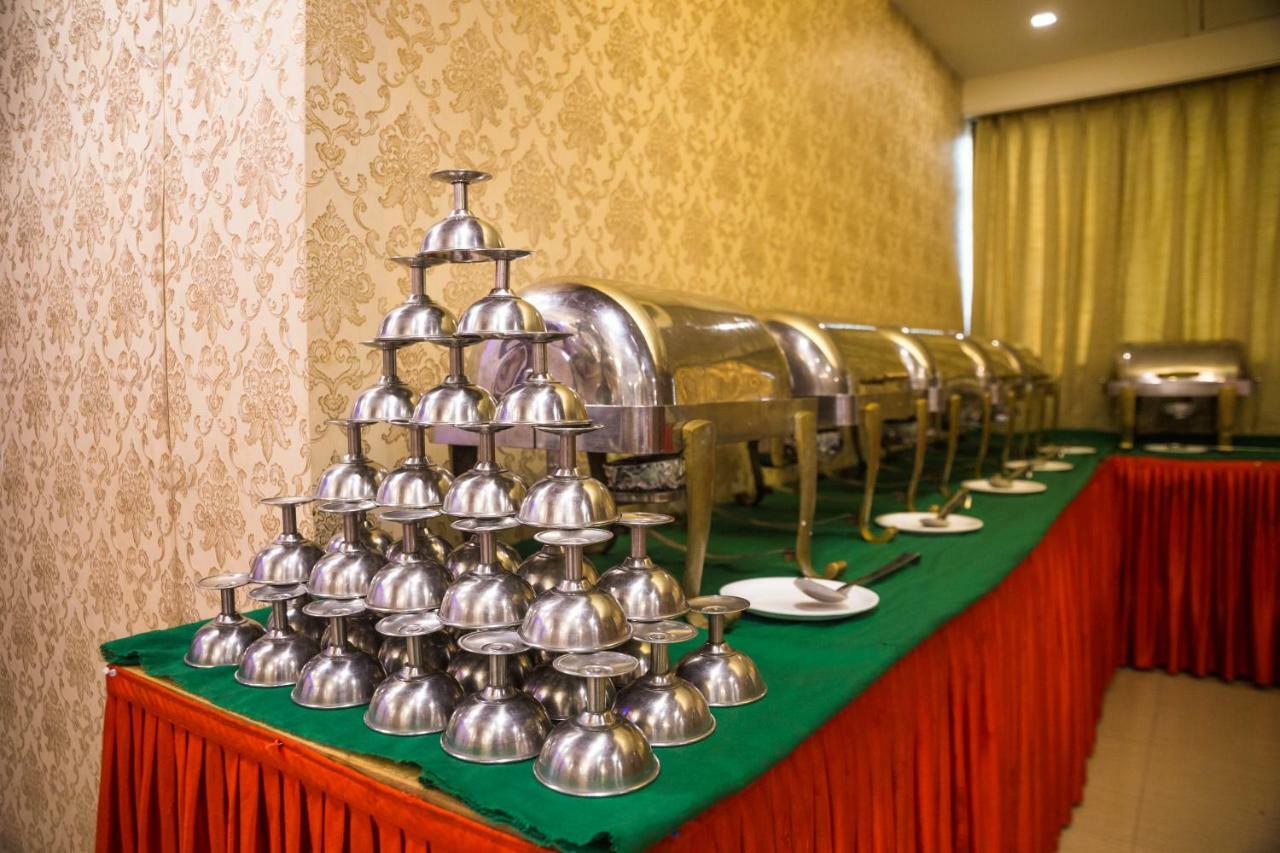 Hotel Monarch Guestline In Midc Rabale, Navi Mumbai Exterior photo